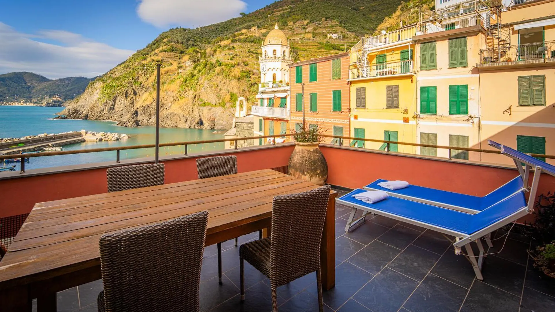 La Casa Di Eroico Vino Aparthotel Vernazza 0*,  Italy
