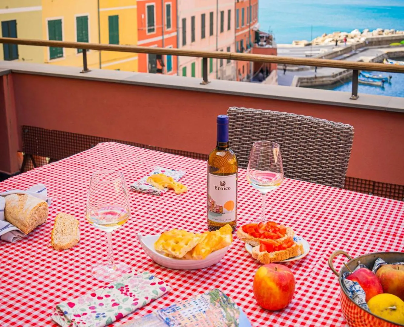 La Casa Di Eroico Vino Aparthotel Vernazza